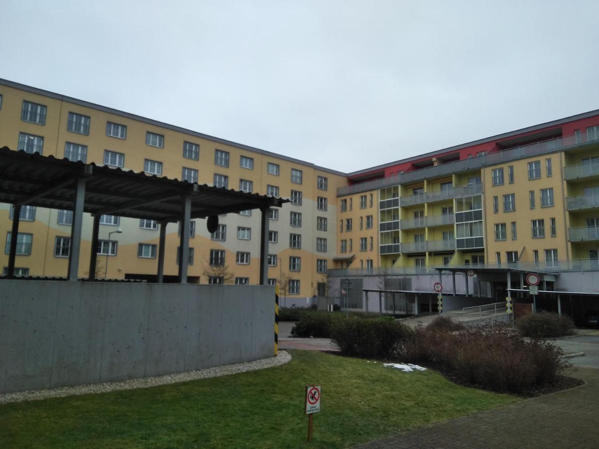 Apartman Rezidence Certovka 2121 Free Parking Garage Карловы Вары Экстерьер фото