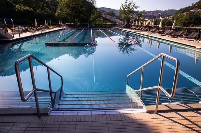 Apartman Rezidence Certovka 2121 Free Parking Garage Карловы Вары Экстерьер фото
