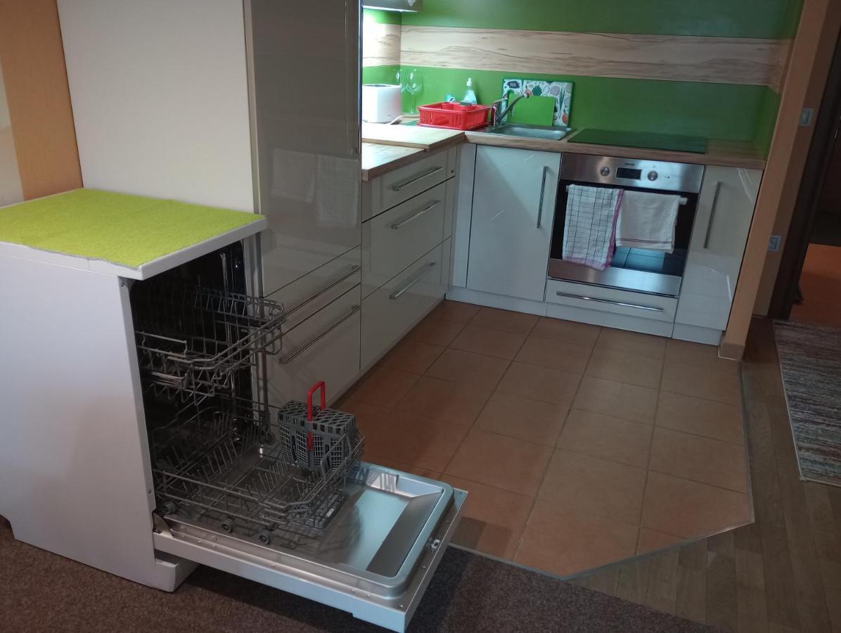 Apartman Rezidence Certovka 2121 Free Parking Garage Карловы Вары Экстерьер фото